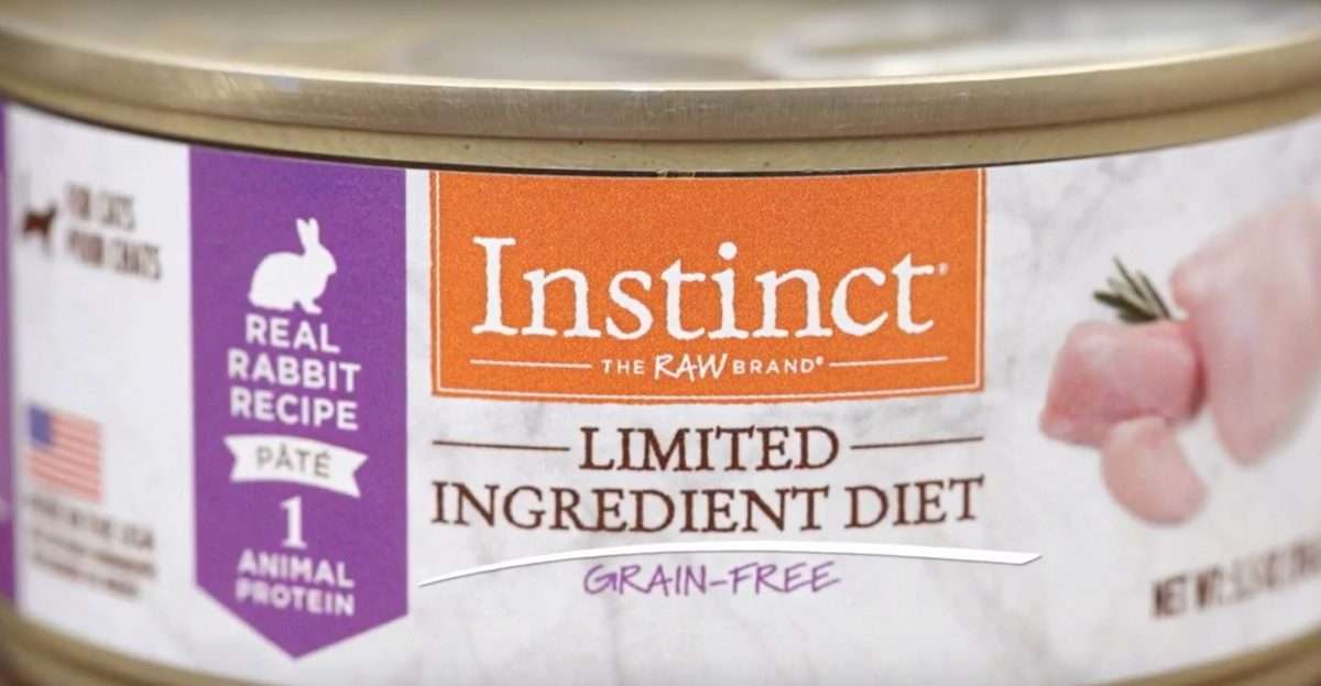 Best Limited Ingredient Cat Food (Top 4 L.I.D Choices)